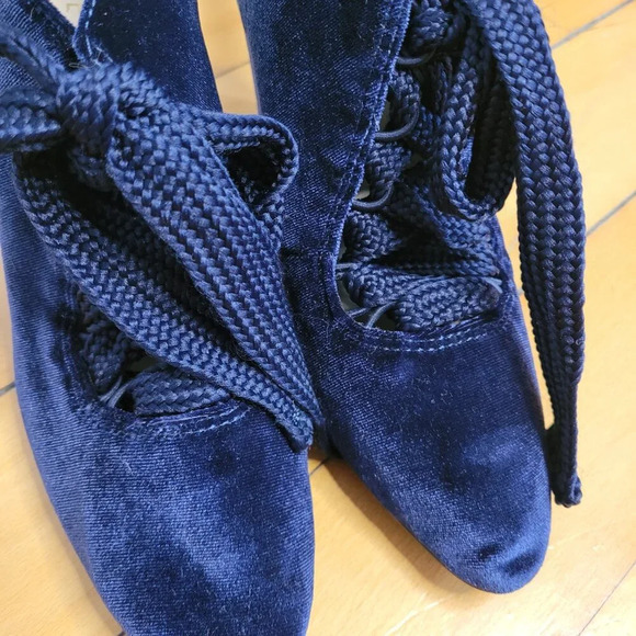 Nine West navy blue velvet heels - Picture 4 of 5